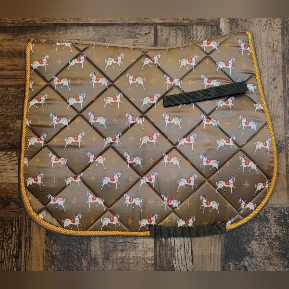 HKM ** Pony Size** Saddle Pad with Carousel Horse Print - Picture 1 of 4